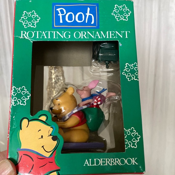 Vtg 1989 Alderbrook/Noma Pooh/Piglet downhill sled rotation ornament - Picture 1 of 9